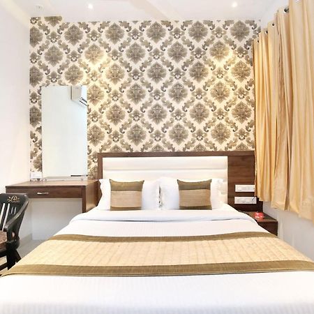 אמריצר Oyo 11680 Hotel Grand Star מראה חיצוני תמונה