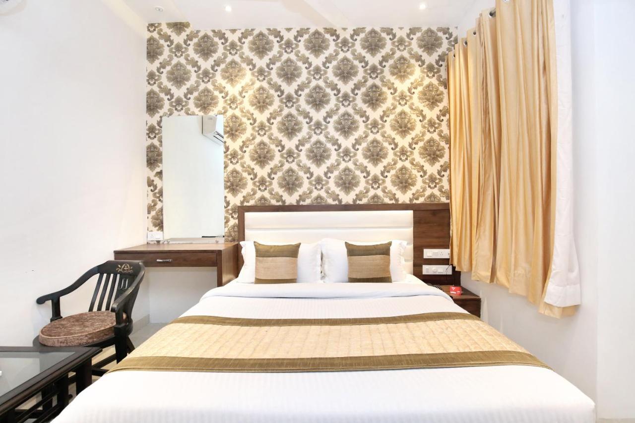 אמריצר Oyo 11680 Hotel Grand Star מראה חיצוני תמונה