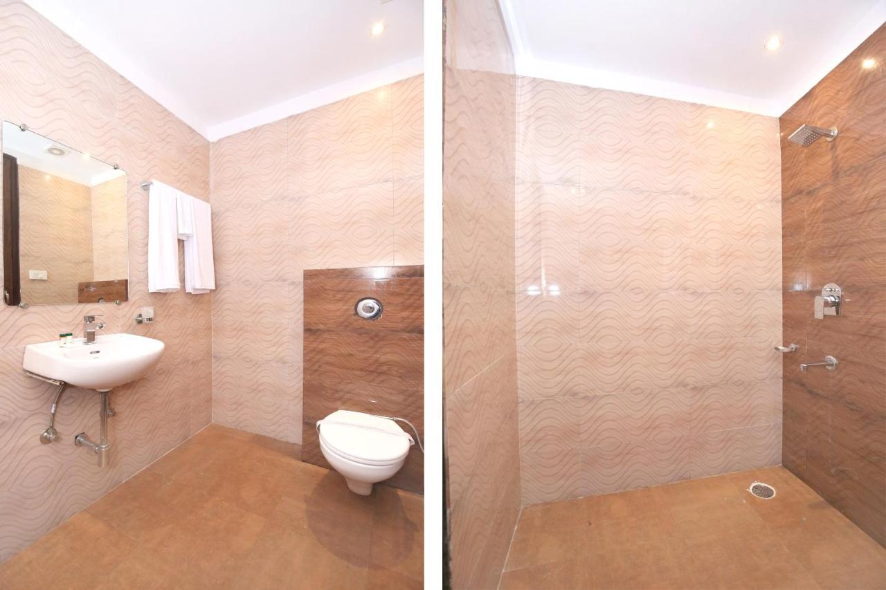 אמריצר Oyo 11680 Hotel Grand Star מראה חיצוני תמונה